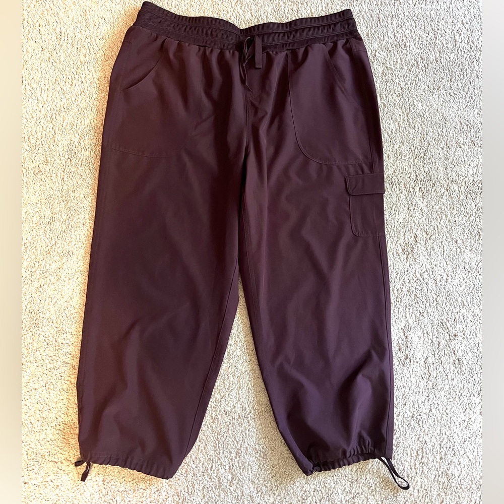 Woman’s RBX Capris